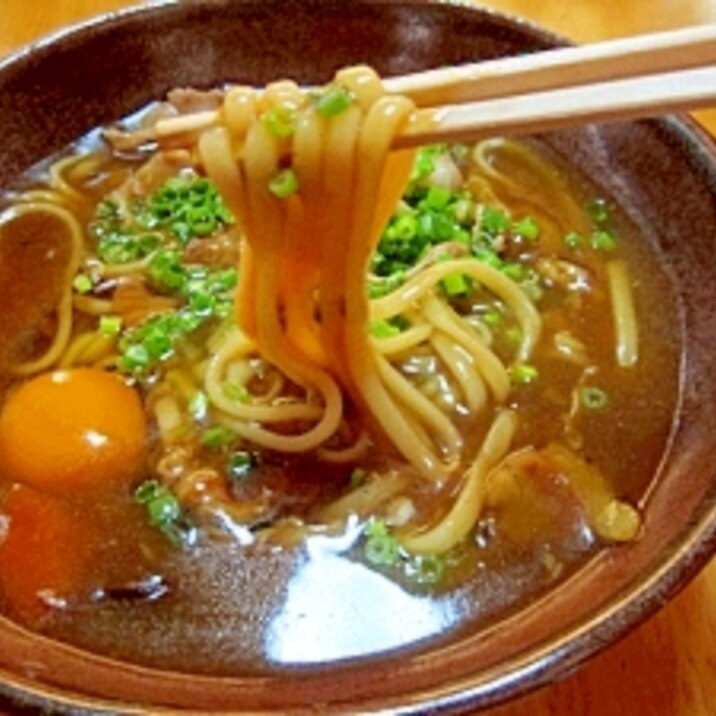 老舗の味？　本格仕込みのつゆで「カレーうどん」